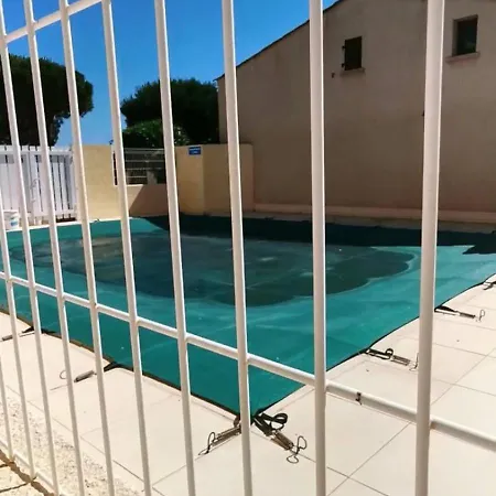 Apartment With Terrace And Pool In Barcares *